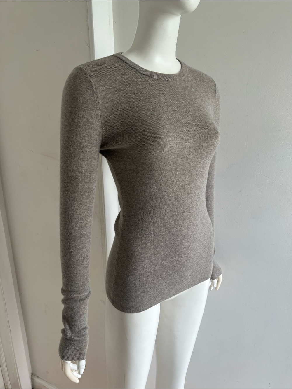H&M Womens Premium Quality Sweater Greige Grey Cashmere Wool Jumper Top Size M - Picture 4 of 9